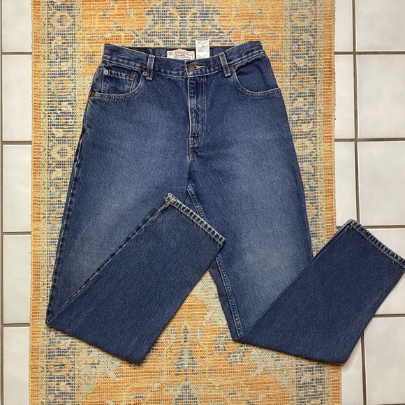 Vintage Medium Wash Levi’s High Rise Straight Leg 29x32 - Picture 11 of 11